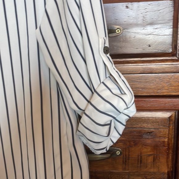 RARE Daorae Striped Tunic Top, Lightweight, Ling Sleeve, Roll up Tabs, Pockets - Picture 11 of 15